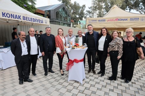 ferdi-zeyrek-genclik-merkezine-muhtarlardan-tam-not-5.jpeg