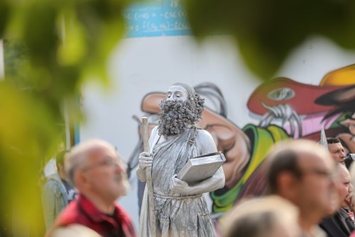 5-bayrakli-homeros-edebiyat-ve-sanat-festivali-basladi-10.jpeg