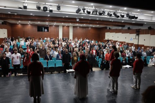 konakin-cinarlarindan-unutulmaz-cumhuriyet-gosterisi-4.jpeg