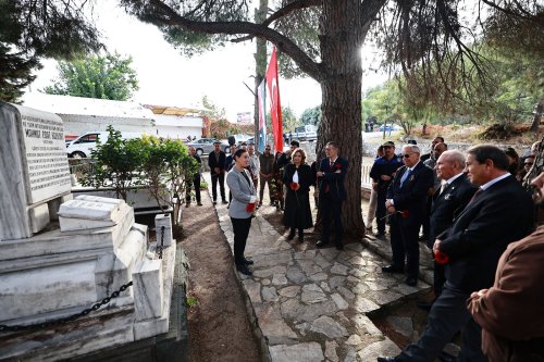mahmut-esat-bozkurt-kabir-anma-2.jpeg