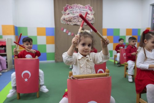 cumhuriyet-coskusu-konakli-miniklerin-kalbinde-yankilandi-2.jpeg