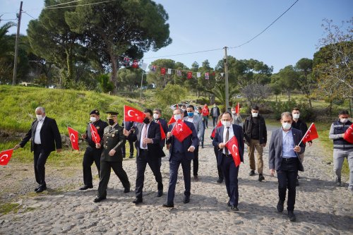 ataturk’un-ayvalik’a-gelisinin-87’nci-yil-donumu-kutlandi-(2).jpg