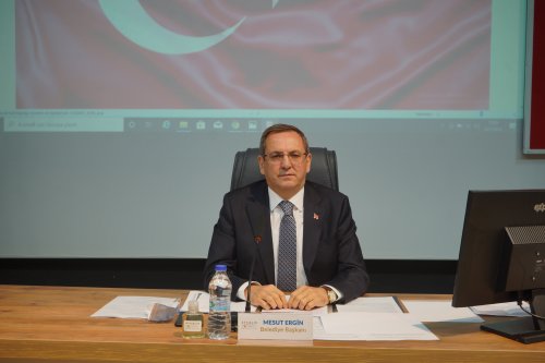 ayvalik-belediye-baskani-mesut-ergin.jpg