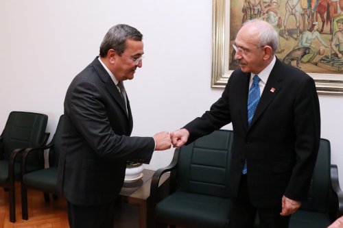 batur,-kilicdaroglu-ile-genel-merkezde-bir-araya-geldi-(8)-(1).jpeg