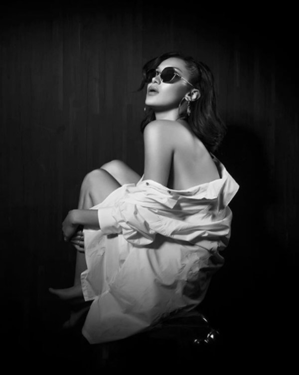 bella-hadid-den-ustsuz-pozlar--3443841.jpeg