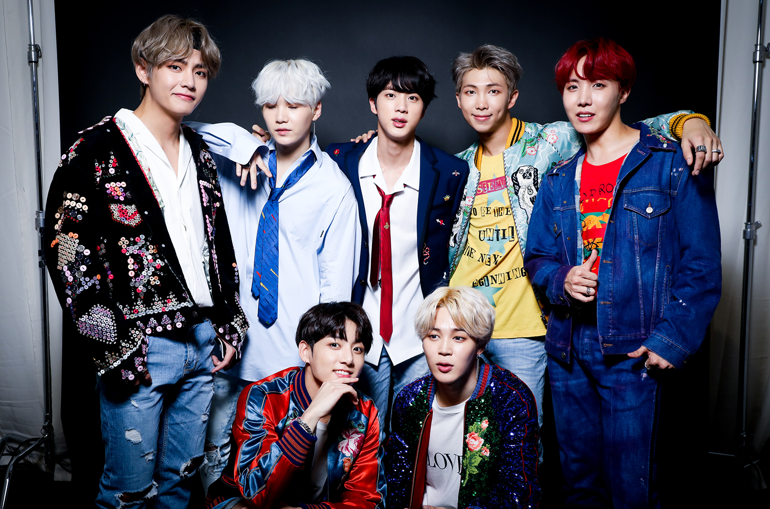 bts-2017-ama-backstage-portrait-billboard-1548.jpg
