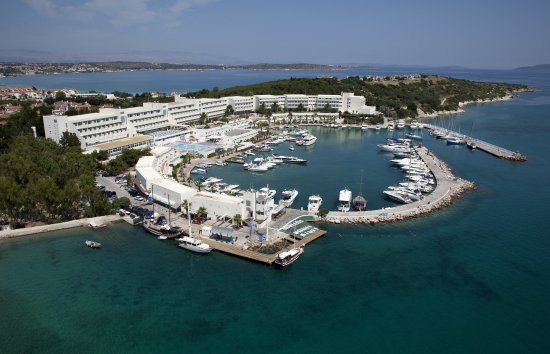 cesme-altin-yunus-otel.jpg