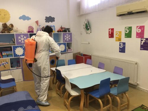 gaziemir’de-egitim-kurumlarinda-dezenfeksiyon-islemi-(8).jpeg