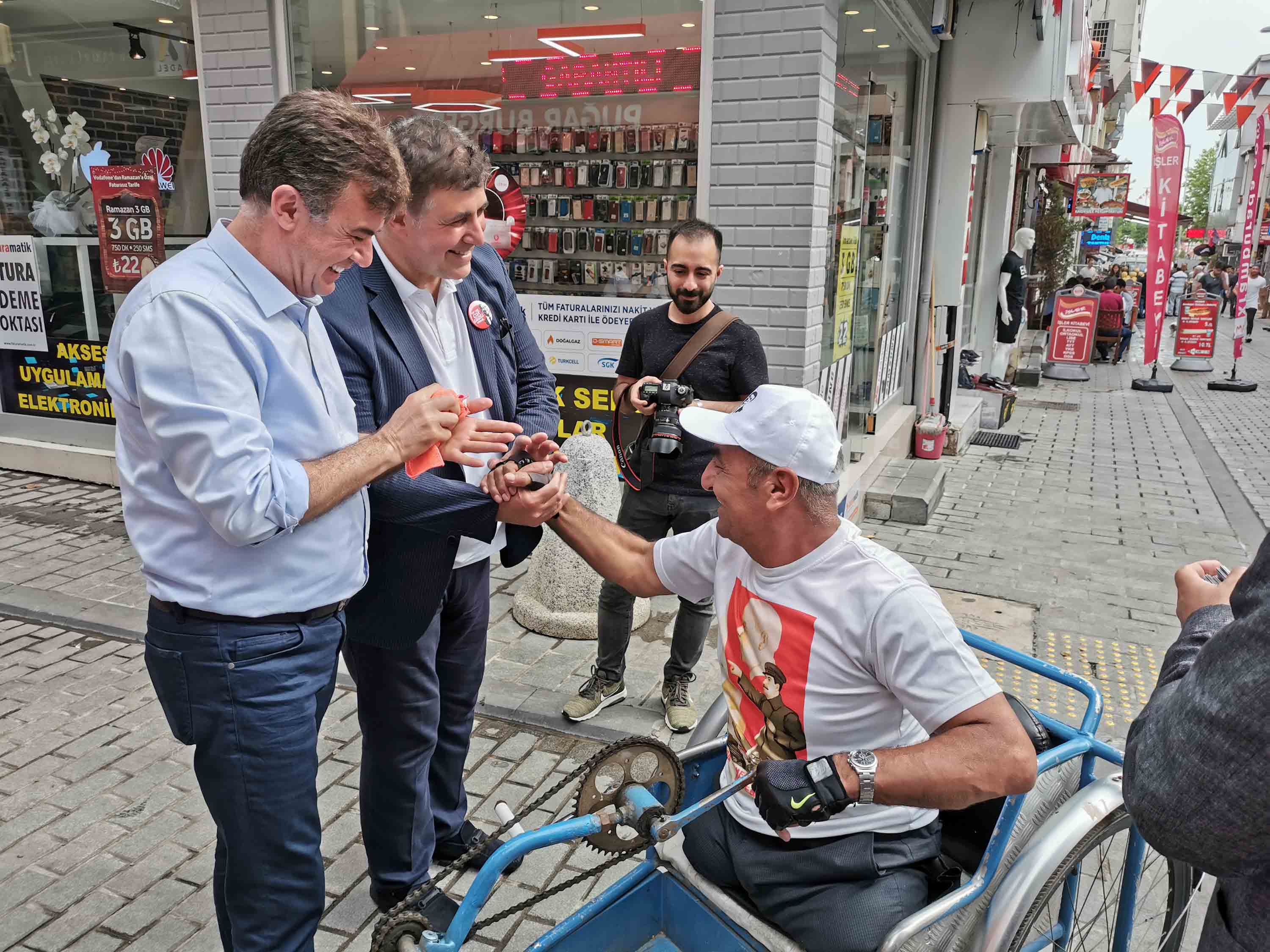 İmamoğlu için İstanbul'a Karşıyaka desteği