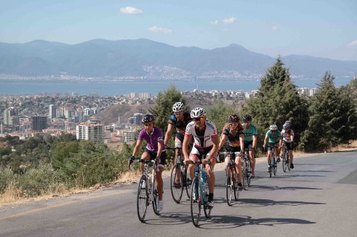 Karşıyaka Belediyesi, Bisiklet takımı kuruyor!