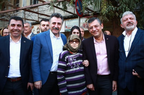 CHP'li Özel'den Başkan adayı Sandal'a tam destek