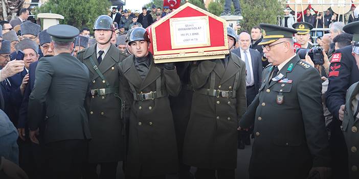 Şehit pilota acı veda!