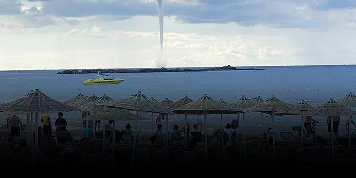 Deniz üzerinde oluşan hortum kamerada!