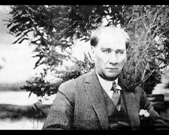 Atatürkün Bilinmeyen Resimleri